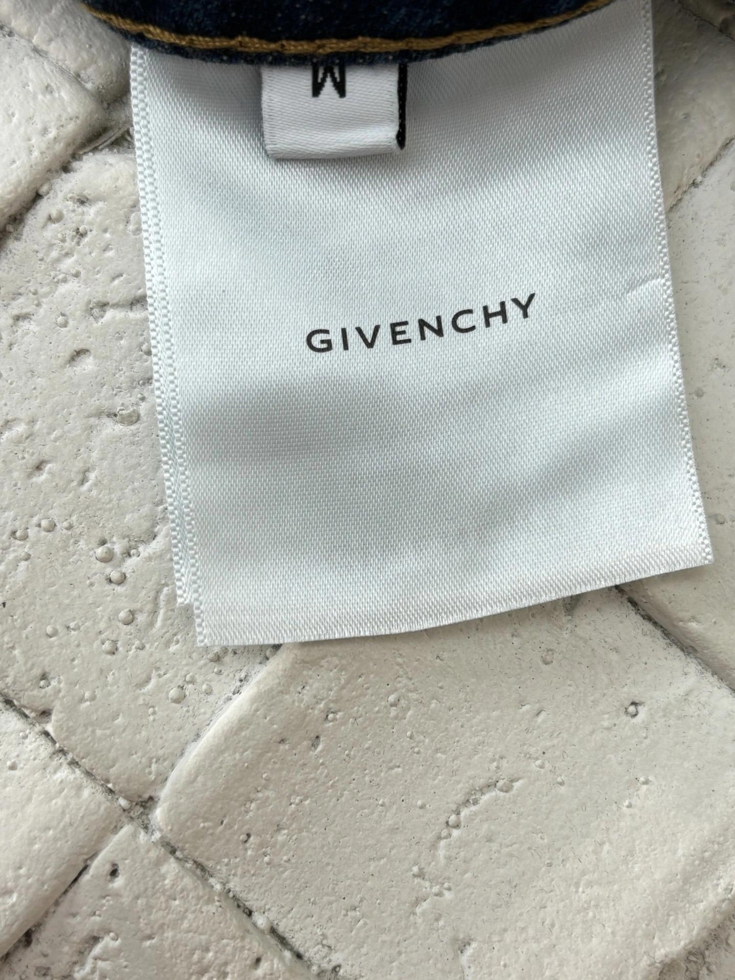 wg.luxury- 6iv593hy item:E-F363F1057